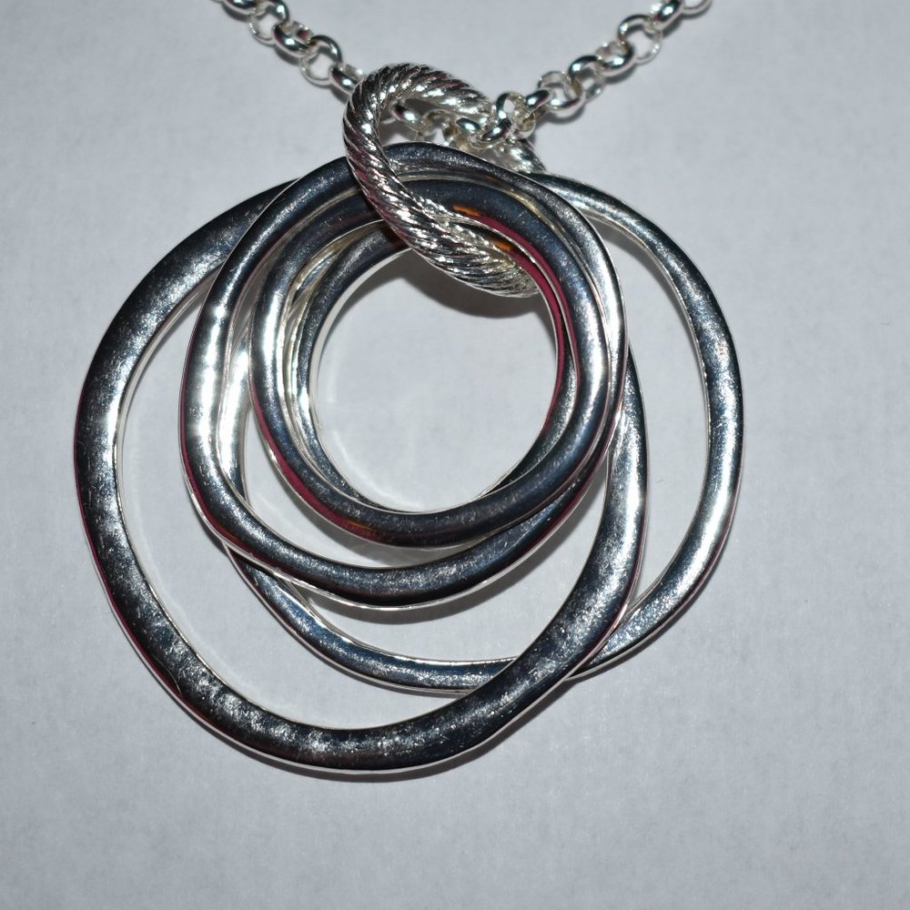 NWOT Liz Claiborne Silver Colored Necklace
